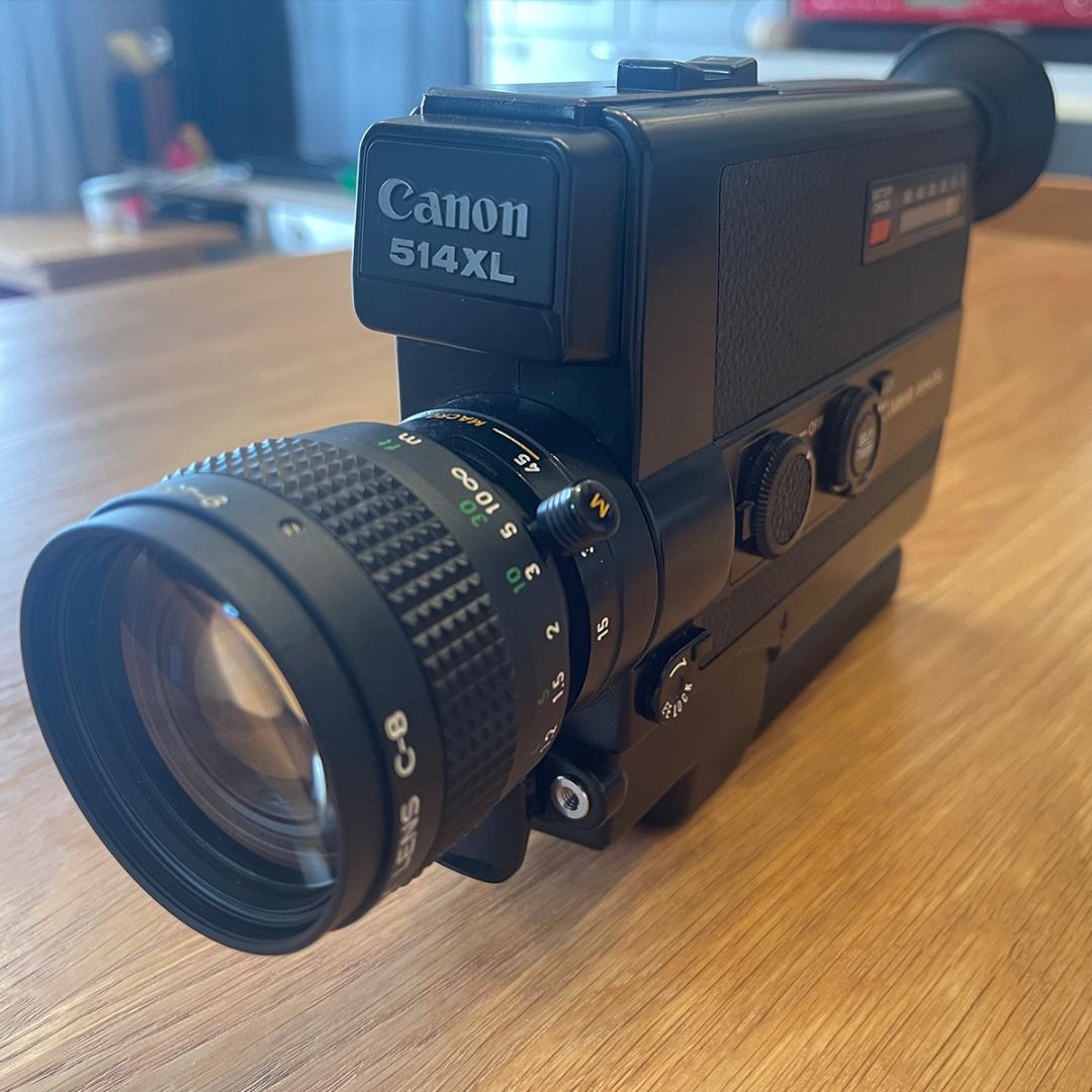 Canon 8mmフィルムカメラ 514XL Canon 514XL Super 8 8MM Zoom 9-45mm F/1.4 Film Camera - FILM