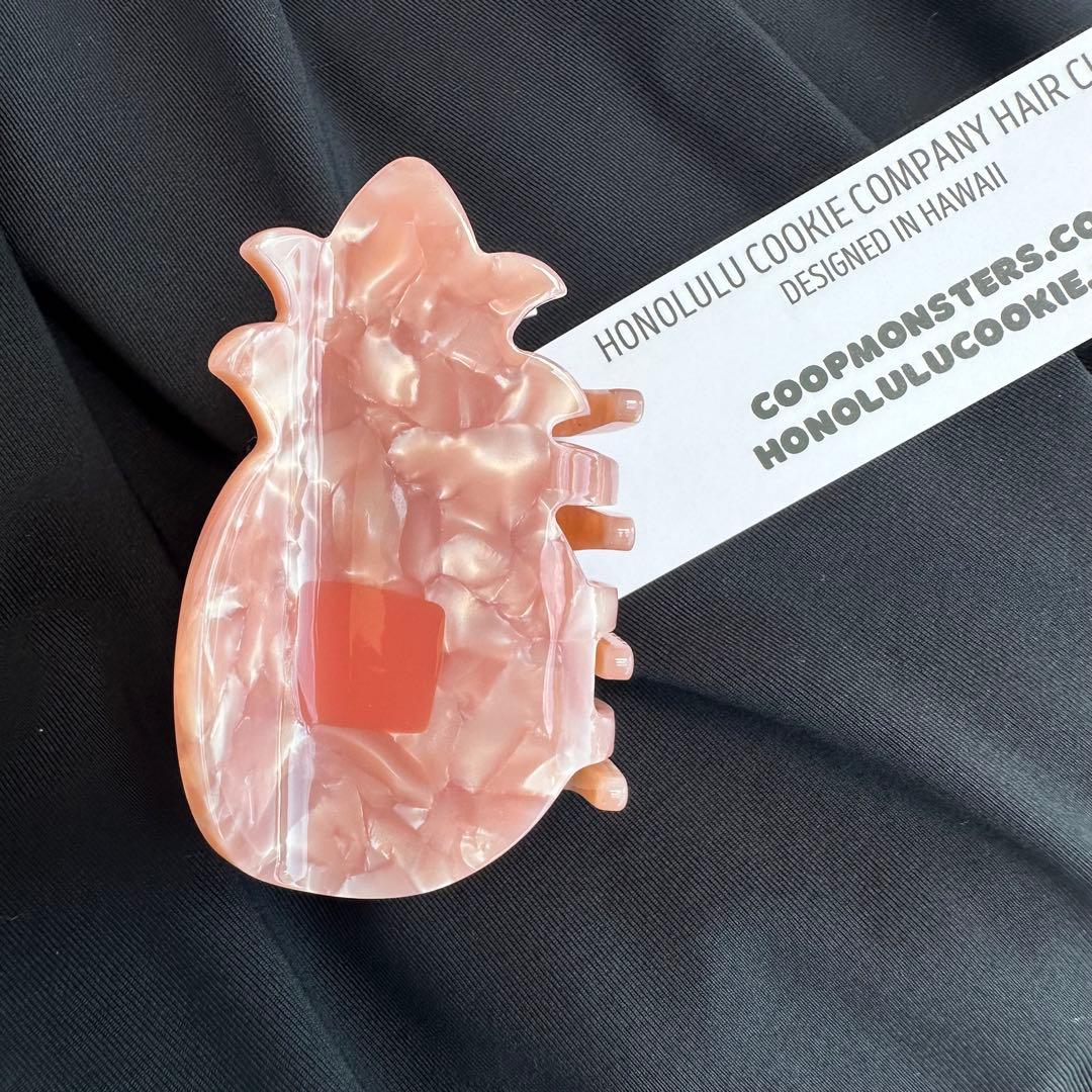 新製品限定！！】ホノルルクッキーヘアクリップ ハワイ - メルカリ