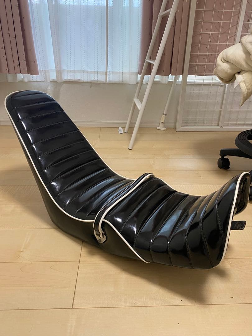 GSX250E、GSX400Eゴキ 三段シート - メルカリ