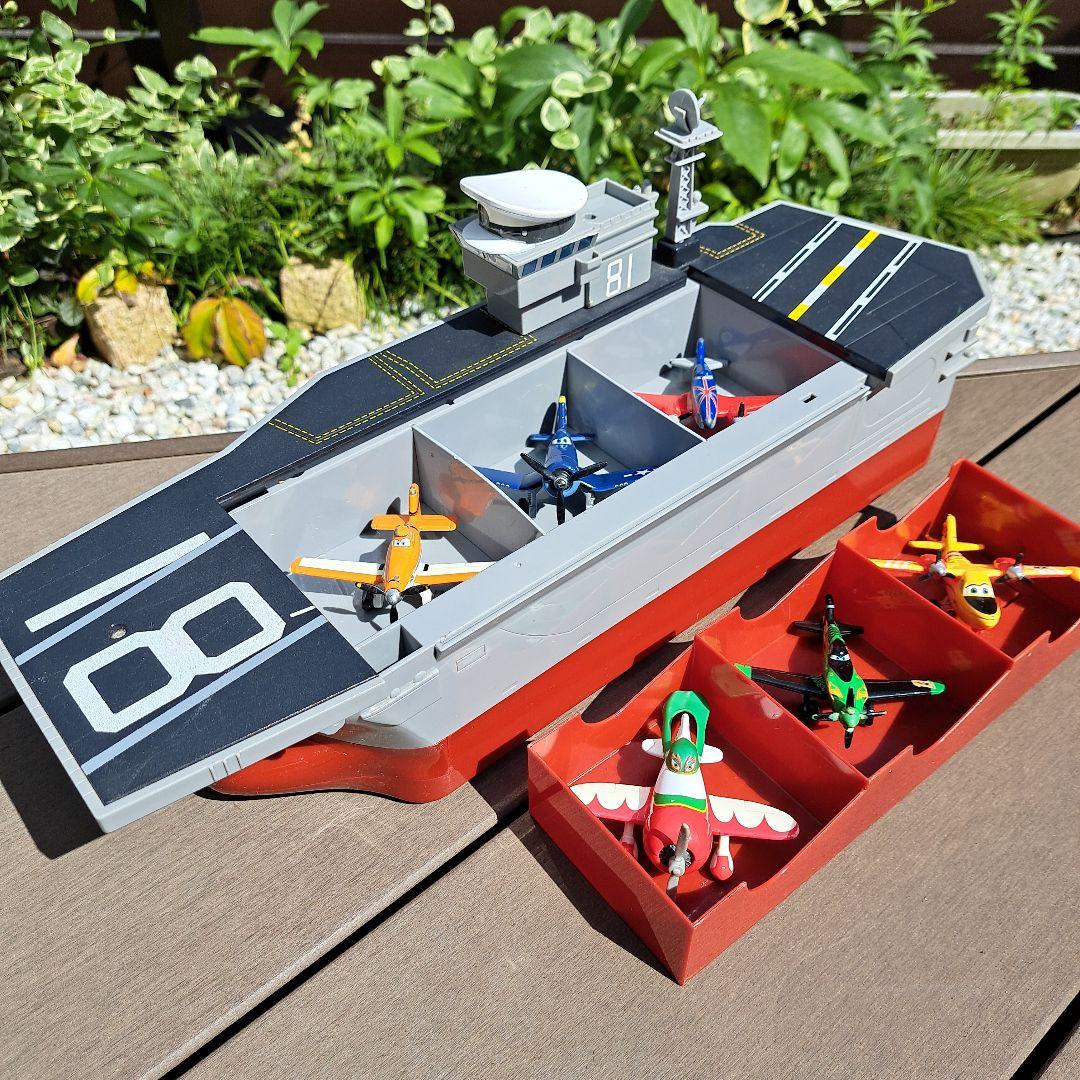 トミカDisneyプレーンズ 空母セット - メルカリ