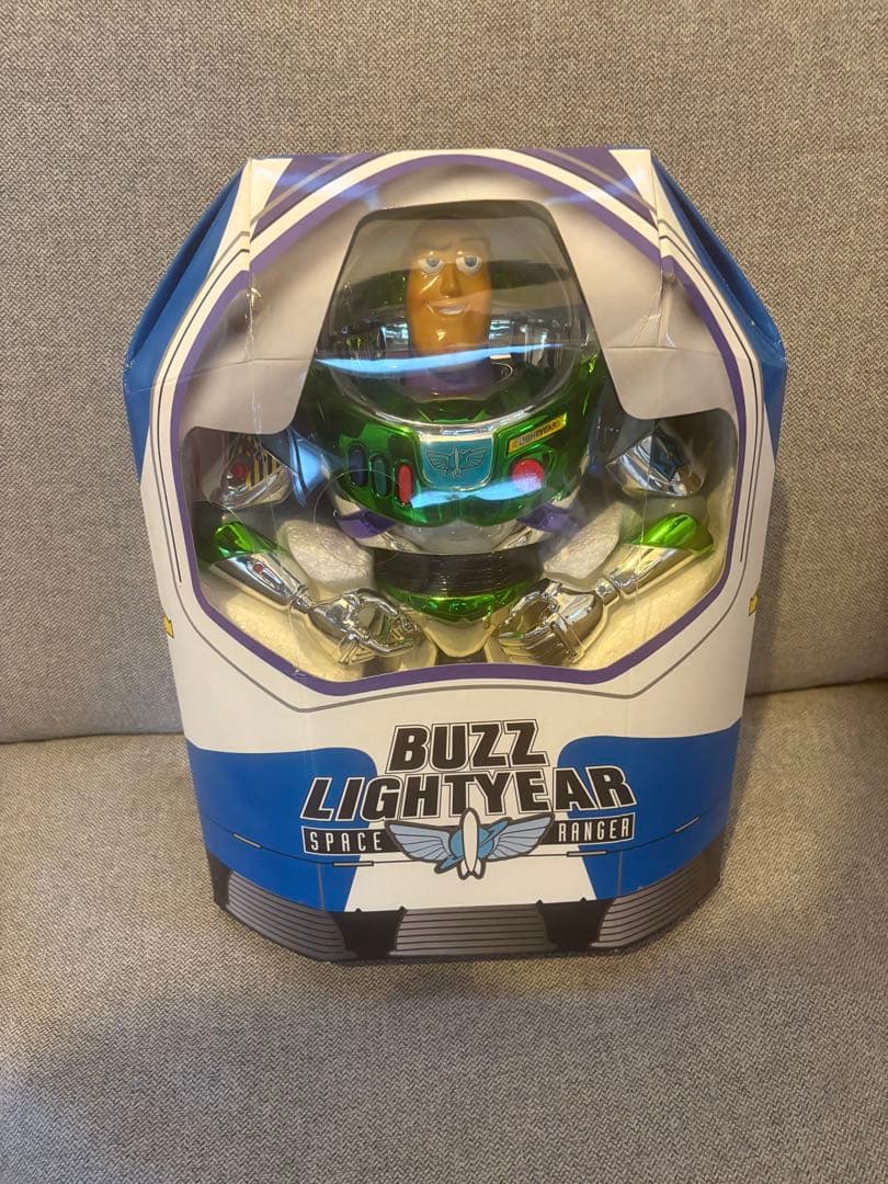 超激レア　バズライトイヤー トイ・ストーリー ディズニーランド限定品 トイ・ストーリー 30周年 リアルサイズトーキングフィギュア バズ