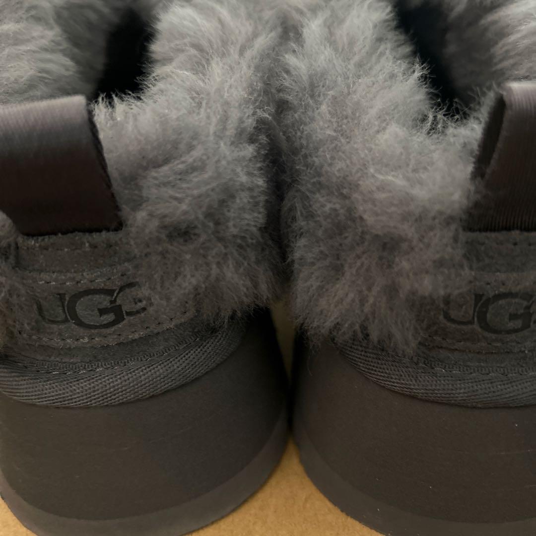新品・未使用】UGG Tazzelle タゼル サイズ7 ダークグレー - メルカリ