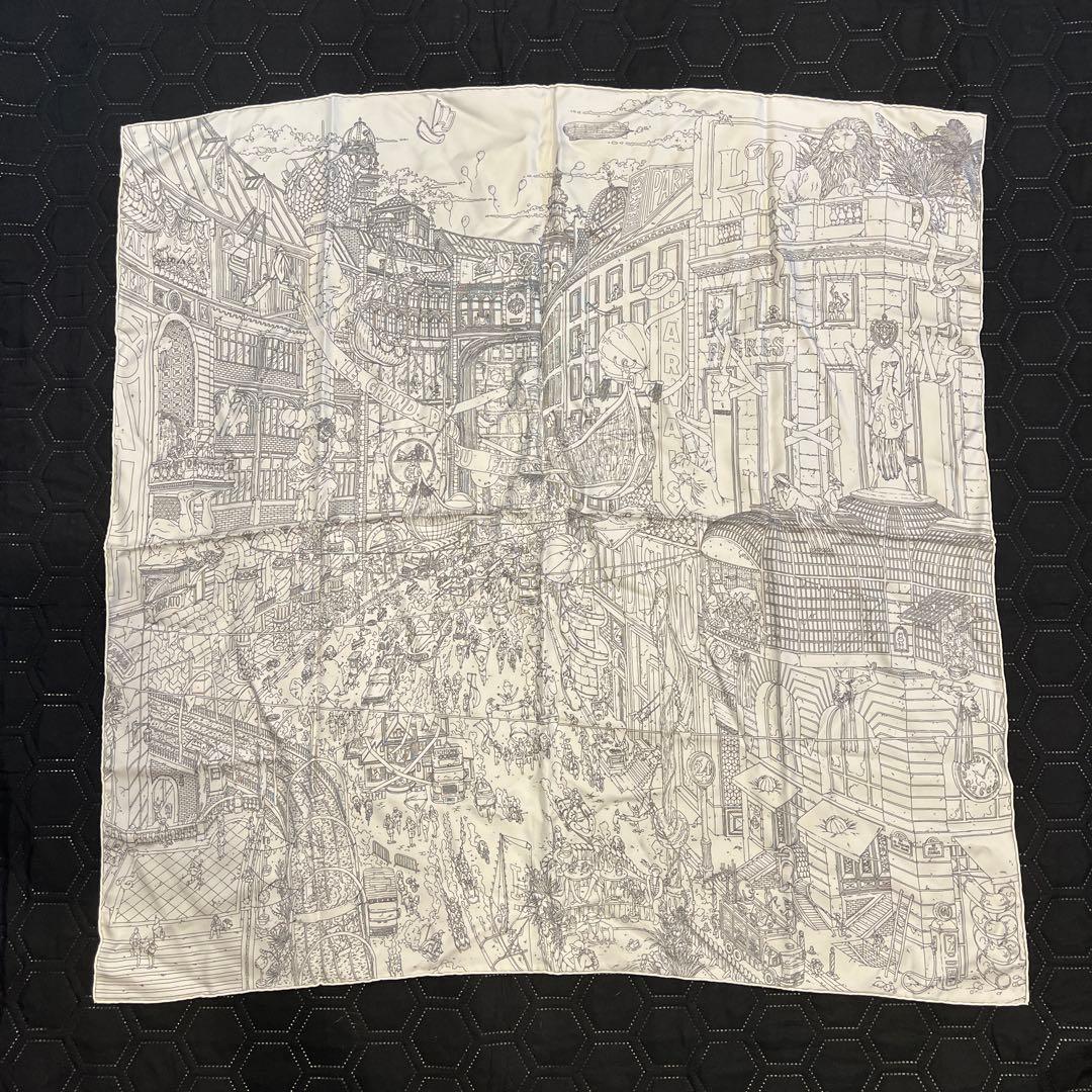 HERMES スカーフ シルク素材♪【HERMES】スカーフ 馬車の変遷《ツイリー》 (HERMES