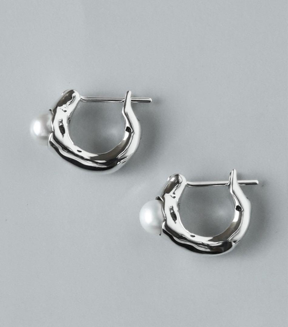 ⚫︎e.m. 2Pset パールフープピアスの通販はau PAY マーケット - 輸入
