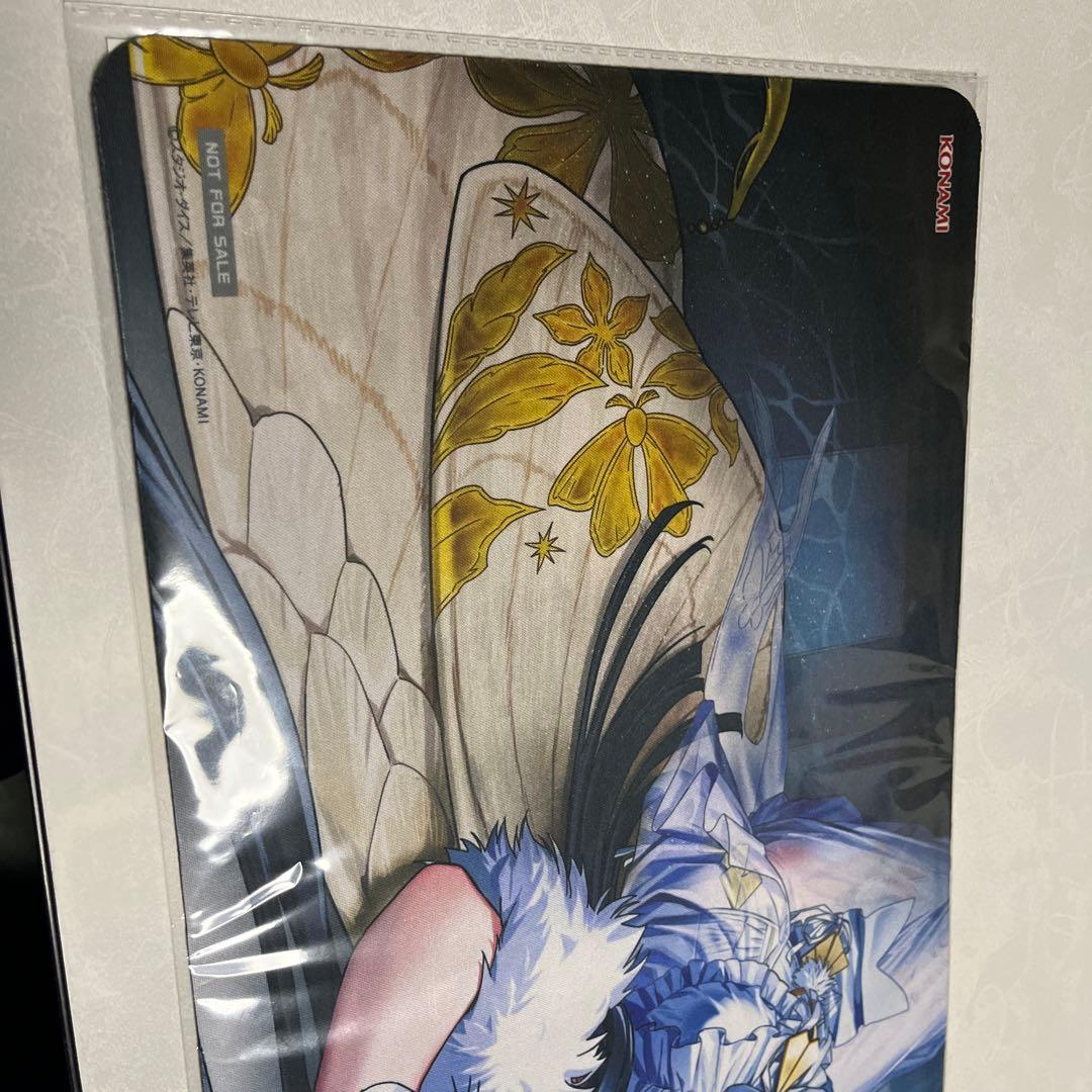 現夢中のシルビクス プレイマット - メルカリ