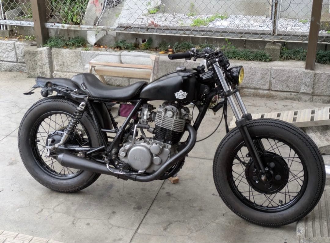 sr400 タンクスポーツタンクアルミ　モーターロック　2% ボバー　チョッパー sr400 タンクスポーツタンクアルミモーターロック2% ボバーチョッパー