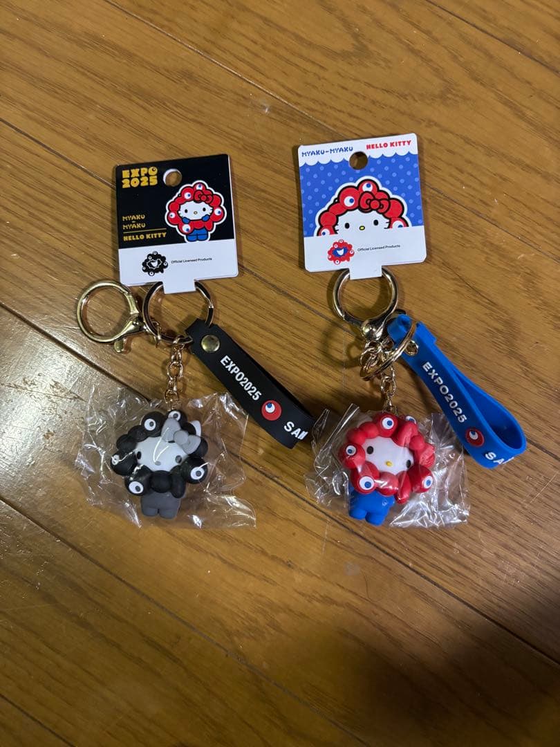 万博会場限定サンリオミャクミャク　キティーキーホルダー 2025年大阪・関西万博の公式キャラクター「ミャクミャク」・サンリオ