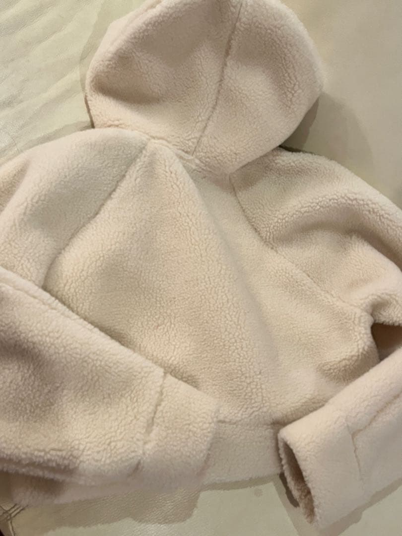 PATOU ボア ロゴ刺繍 クロップドパーカー グログランリボン