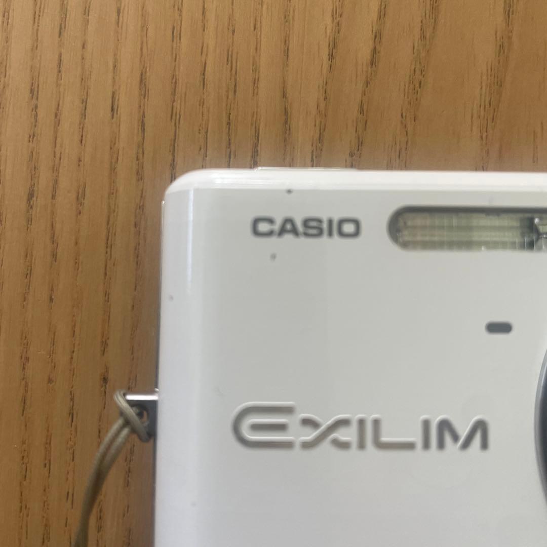 美品 CASIO EXILIM EX-Z77 ホワイト 動作確認済 - メルカリ
