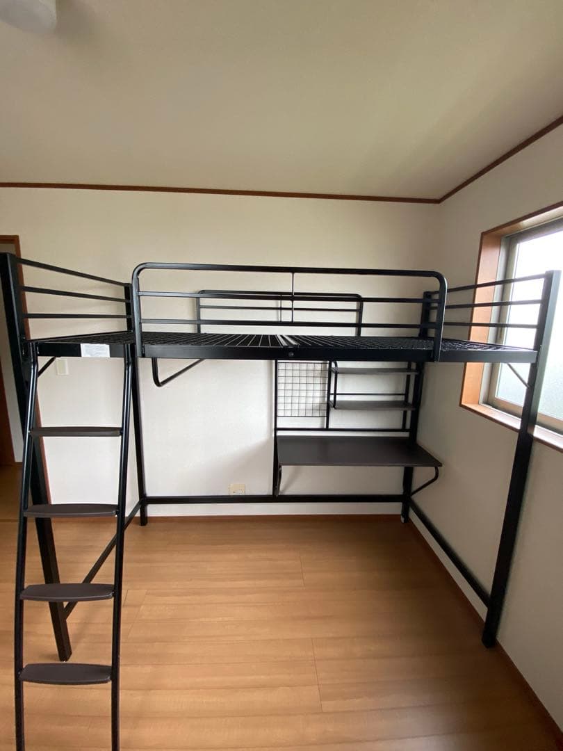 ロフトベッド☆デスク付き☆ニトリ ロフトベッド + マットレスセット デスクライト付き (デニッシュ25N