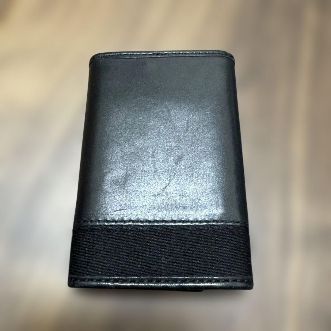 GUCCI ブラック レザー キーケース - メルカリ