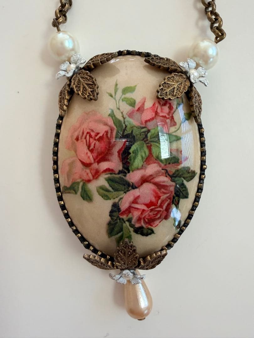 ミハエルネグリン ネックレス　薔薇の絵 f2007a7d7b166746c170101dde8c02
