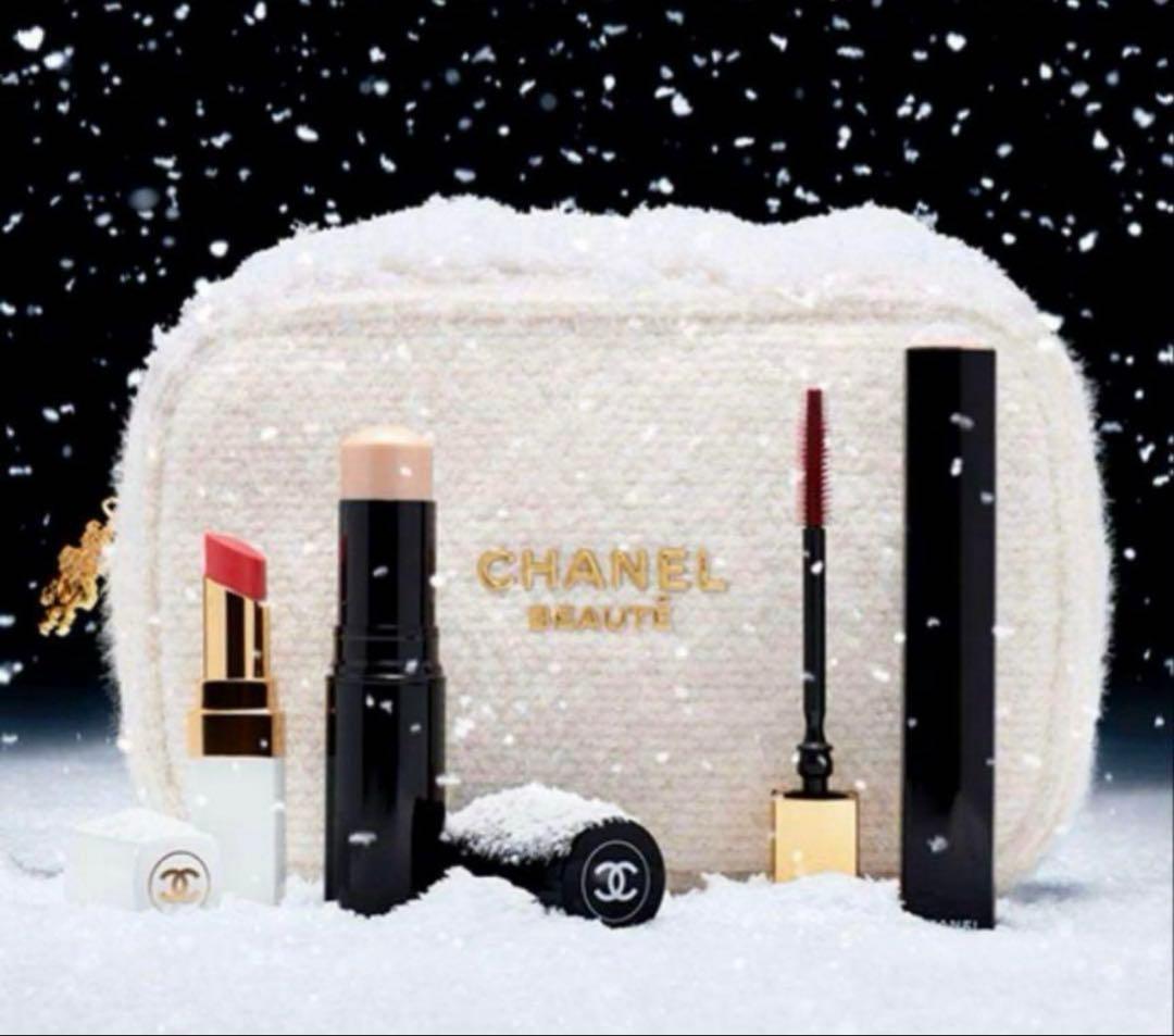 CHANEL シャネル クリスマスコフレ2024 ボームエサンシエル 正規品 シャネル2024年クリスマスコフレ「雪の結晶チャーム」ポーチ付きメイク