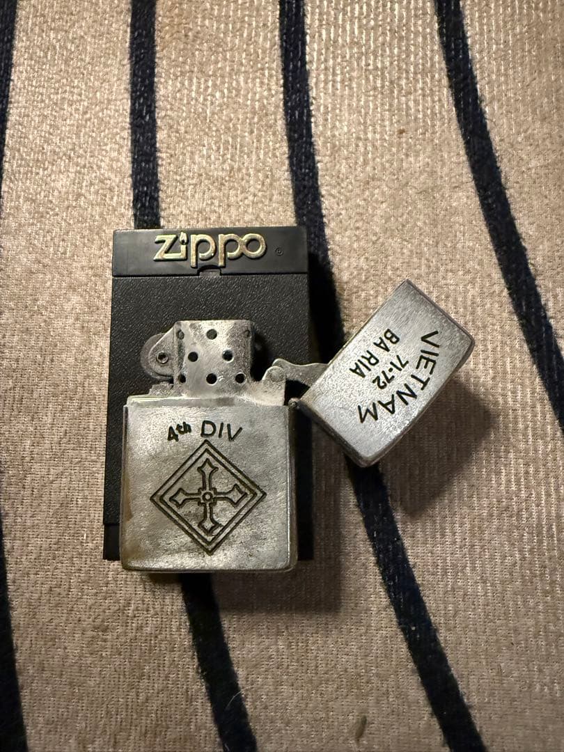 希少！ベトナムジッポー ベトナム戦争 Zippoライター 4th DIV - メルカリ