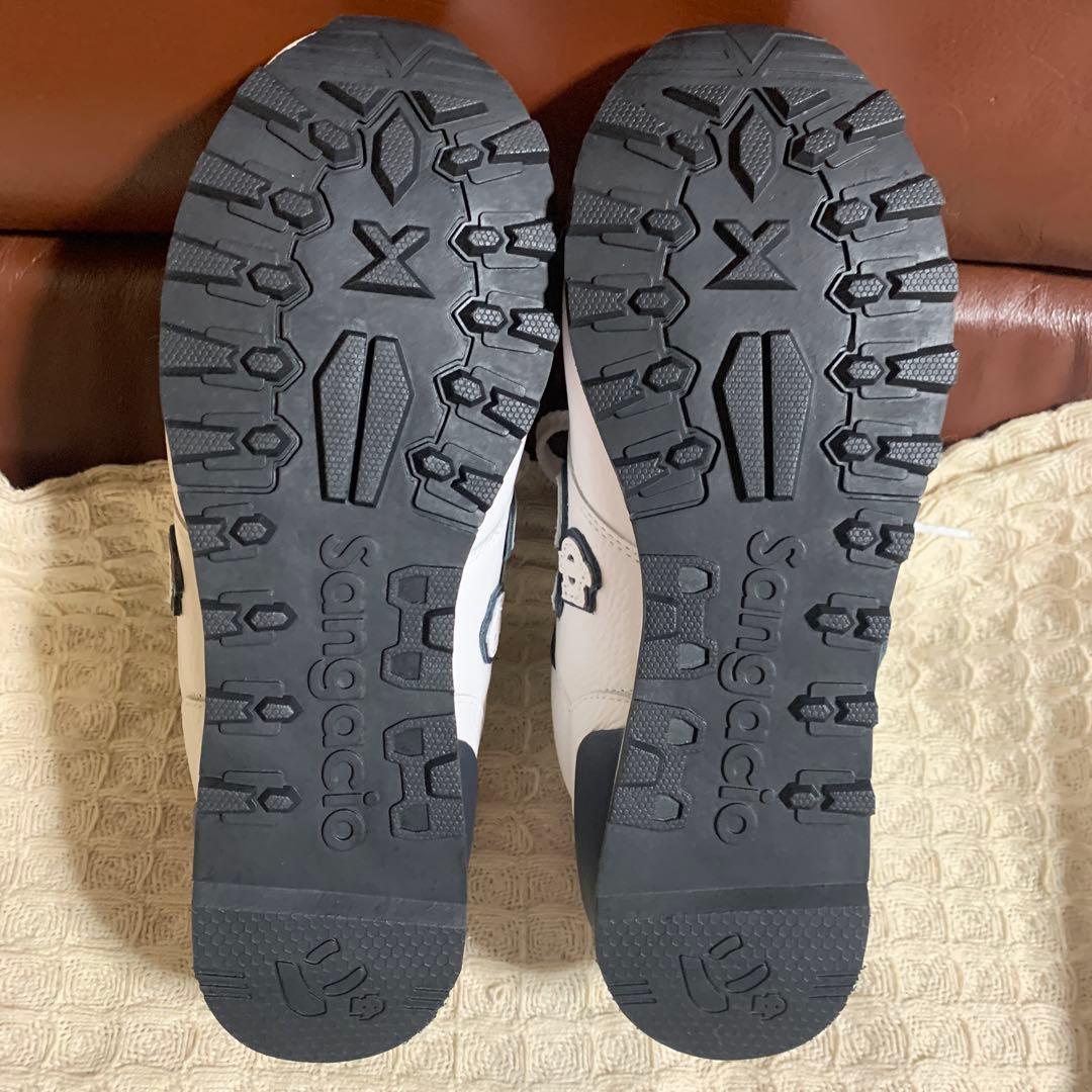 新品同様★24.5cm にゅーず『トリコロール』限定品10周年記念モデル