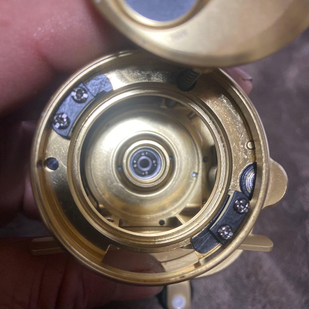 アッキー様専用※シマノ21カルカッタコンクエスト 101(ローギア、左巻き