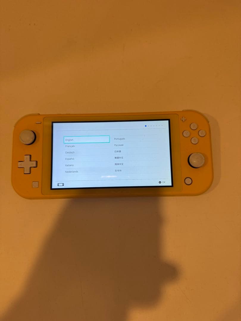 任天堂Switchライト黄色 新品任天堂 Nintendo Switch Lite イエロー 4902370542936 ライト 本体