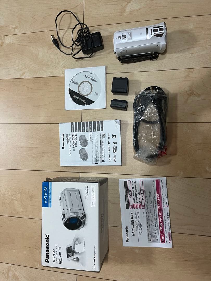 Panasonic HC-V750M ホワイト Panasonic HC-V750M-W ホワイト 32GB