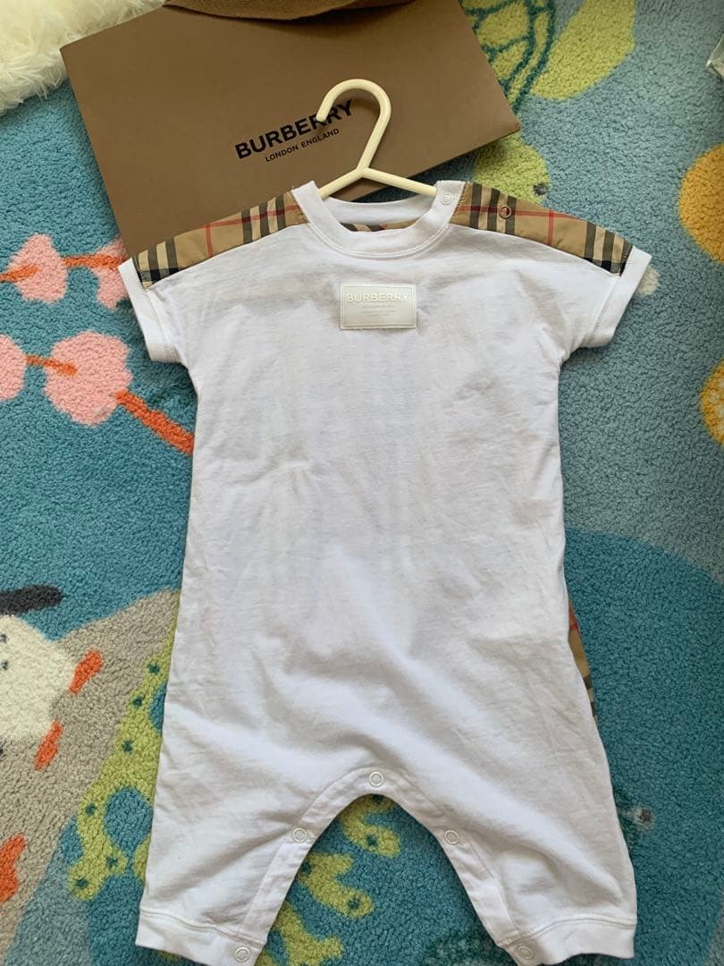 Burberry ベビー ロンパース チェック柄6ヶ月 Burberry Kids バーバリー・キッズ ヴィンテージチェック ロンパース