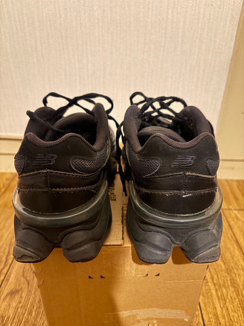 【気まぐれ値下げ】New Balance U9060NRI 23.5cm