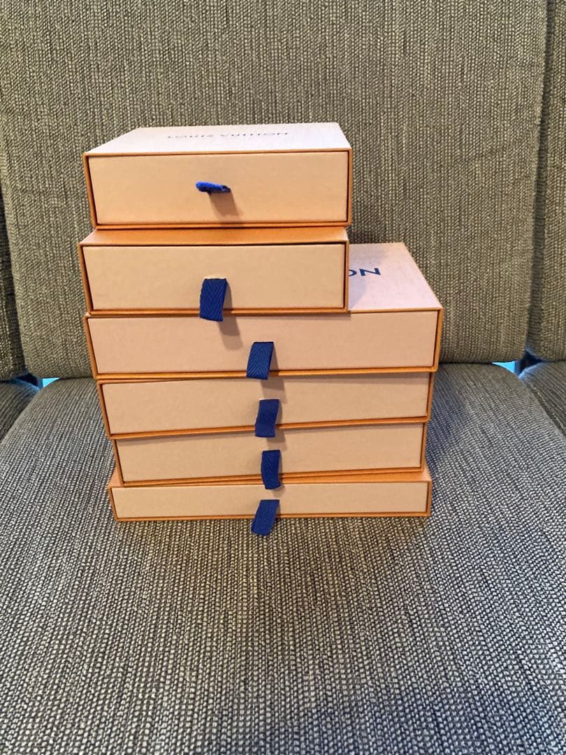 ルイビトン ショップバッグ、空箱 15個2023.2024.2025年 - メルカリ