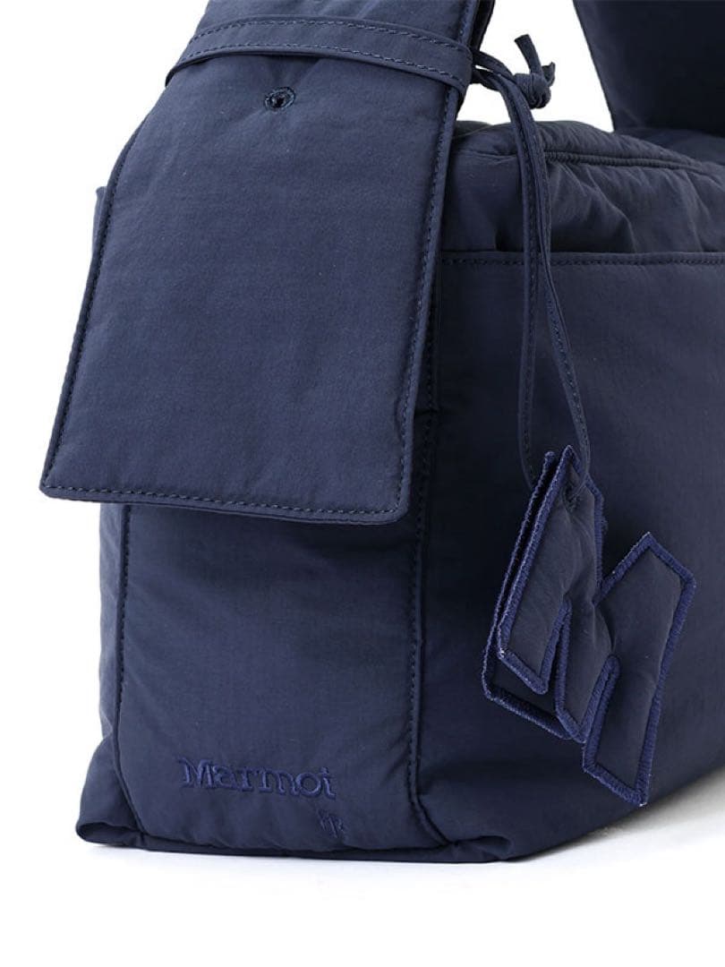 新品 Marmot×ETRE TOKYO PERTEXパディングショルダーバッグ - メルカリ