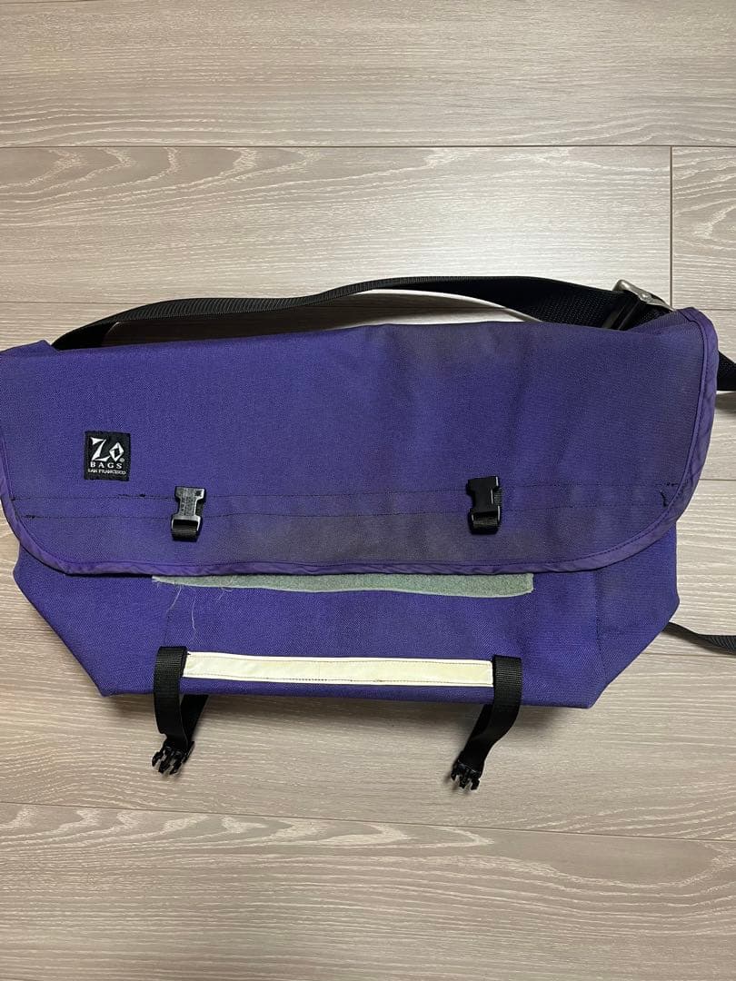 Zo Bags 90s Erik Zo メッセンジャーバッグ - メルカリ