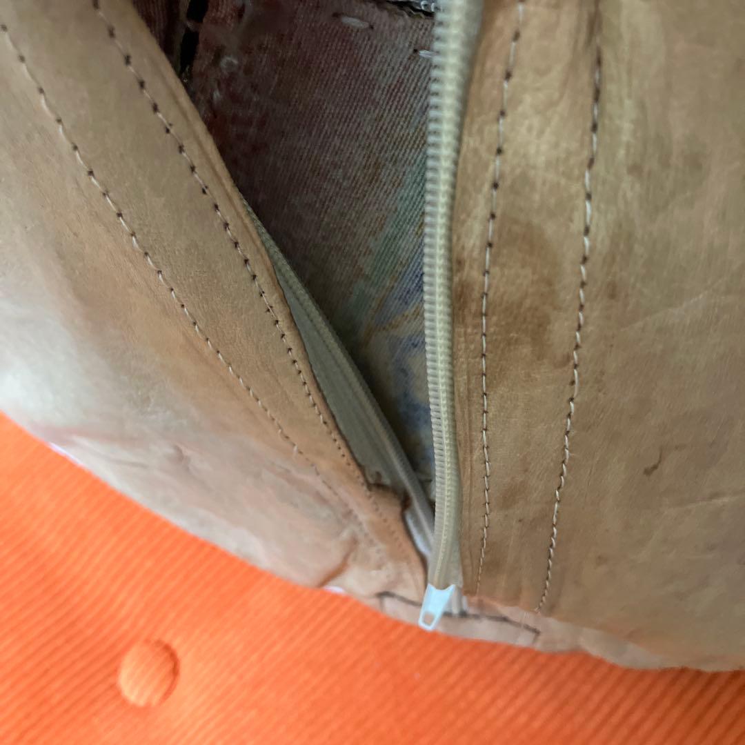 激安セール】モロッコ産クッション、プフ(訳あり)説明読んで下さい 2個