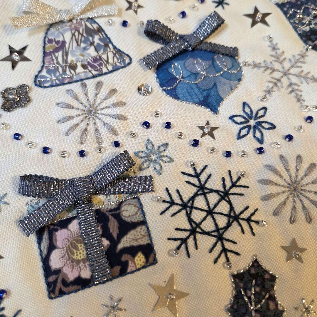 ■専用■アップリケタペストリー完成品《ノエル～青の世界～》