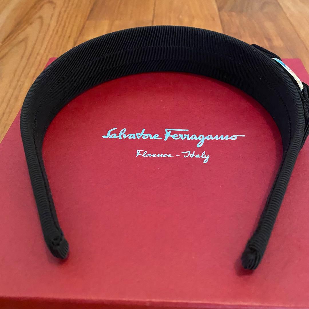 極美品】Salvatore Ferragamo ブラック リボン ヘアバンド