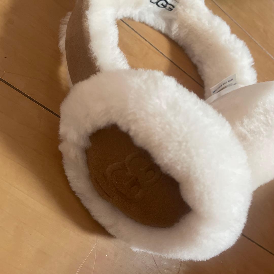 ugg SheepskinEmbroidery Earmuff イヤーマフ s-l1200.jpg