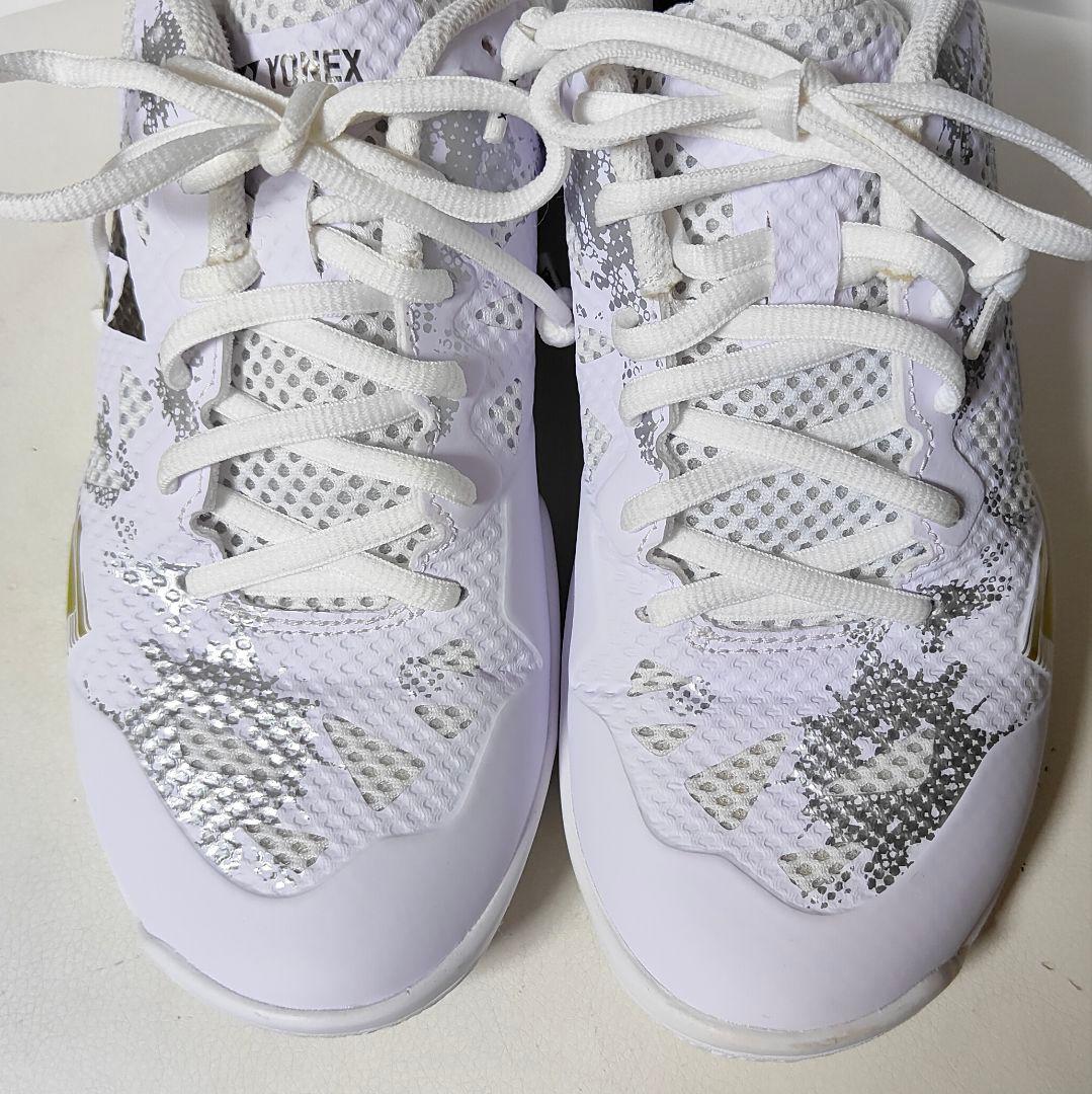 ヨネックス　パワークッション エクリプションZ 24.5cm SHBELZ3M