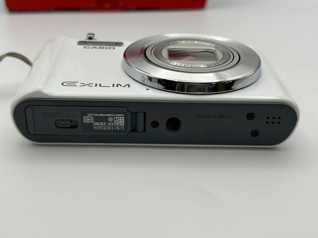 動作品 カシオ EXILIM EX-ZS180 充電器付き コンデジ