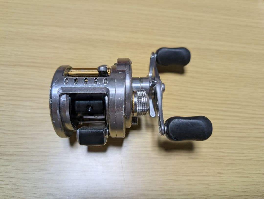 最終値下げ 09カルカッタコンクエストDC200 カルカッタコンクエストDC 200 | イシグロ公式オンラインショップ