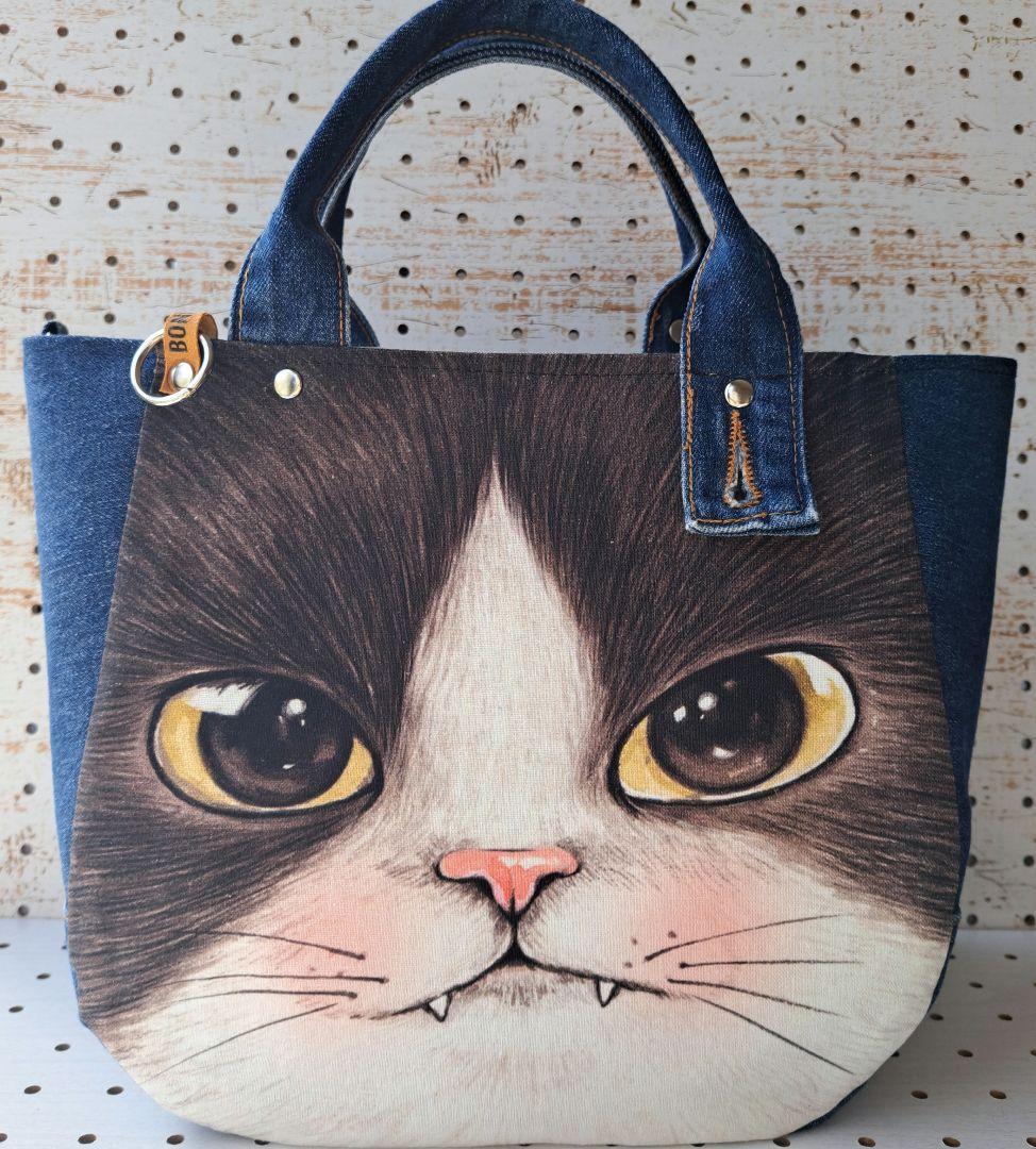ゆ*ら様 コヤンイサムチョン　BICフェイスジョーズ　デニムリメイクトートバッグ コヤンイサムチョン ハンドメイド デニムリメイク 大きい トートバッグ