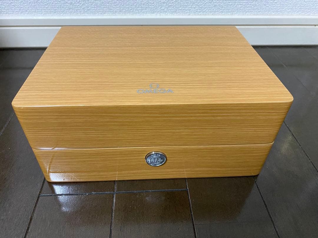 OMEGA オメガ 純正 木製時計箱 フルセット 外箱/冊子/カードケース付き
