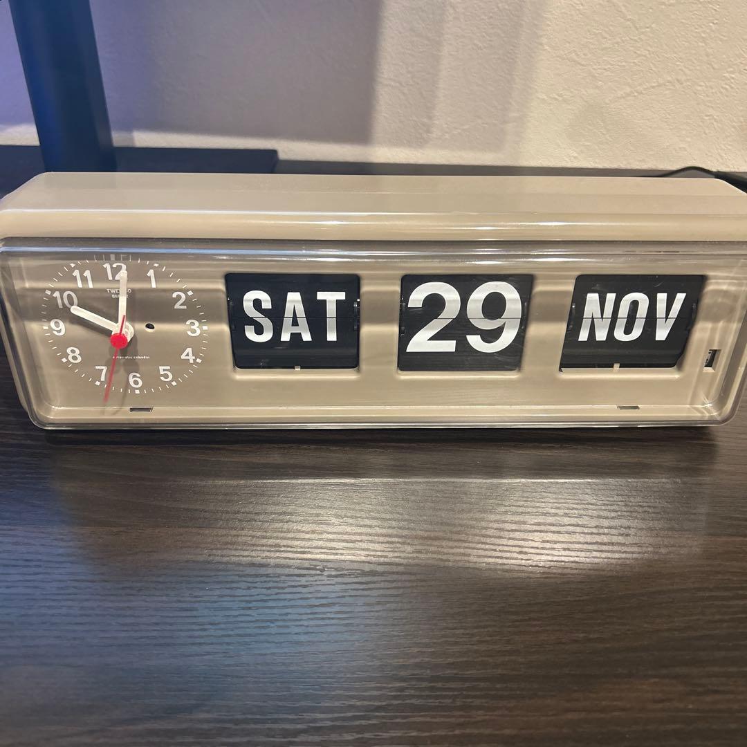 TWEMCO カレンダー付き卓上時計 TWEMCO Table & Wall Clock Digital Flip Clock With Calendar QD-35