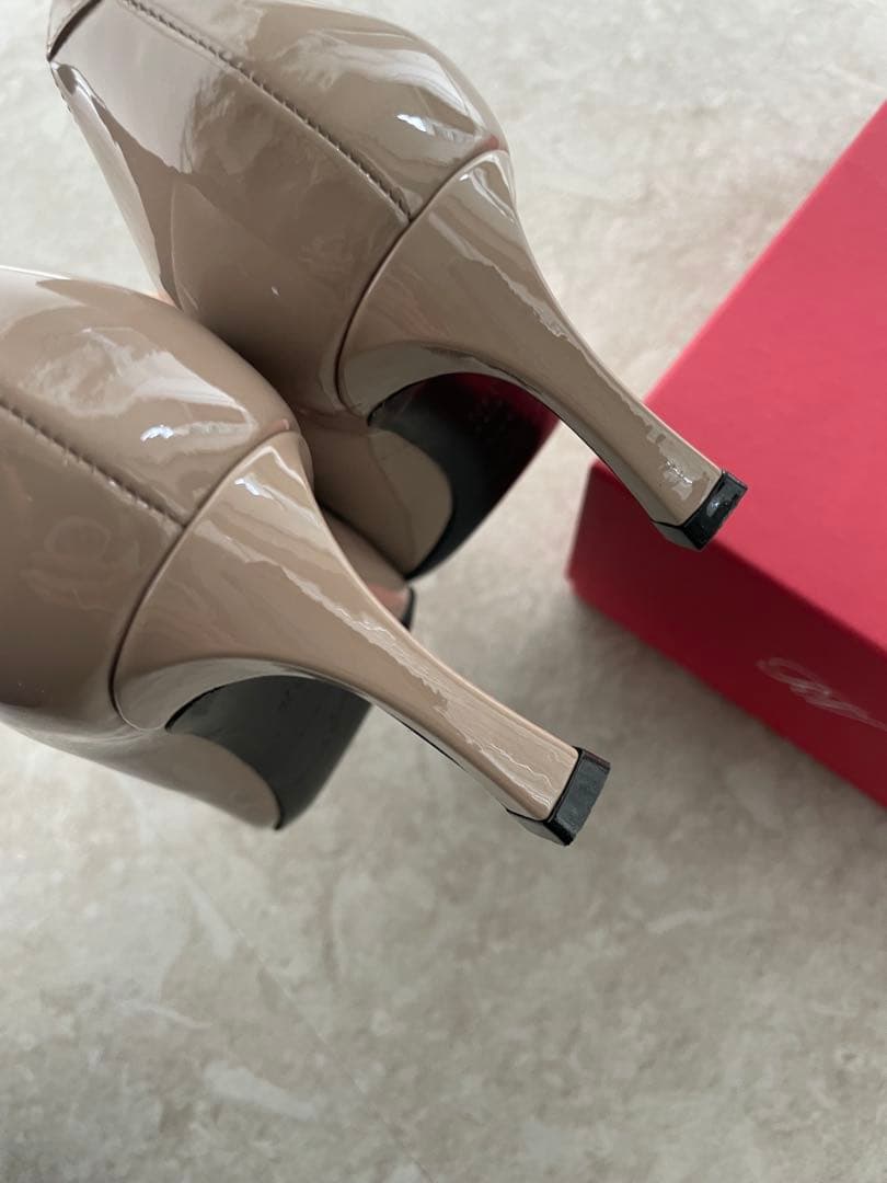 かれん様専用 人気色デザインRoger Vivierロジェヴィヴィエ パンプス