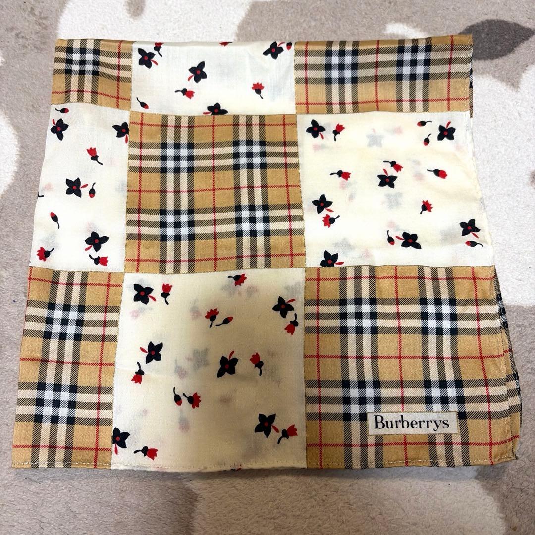 Burberry's チェック柄ハンカチ スカーフ 3枚セット - メルカリ