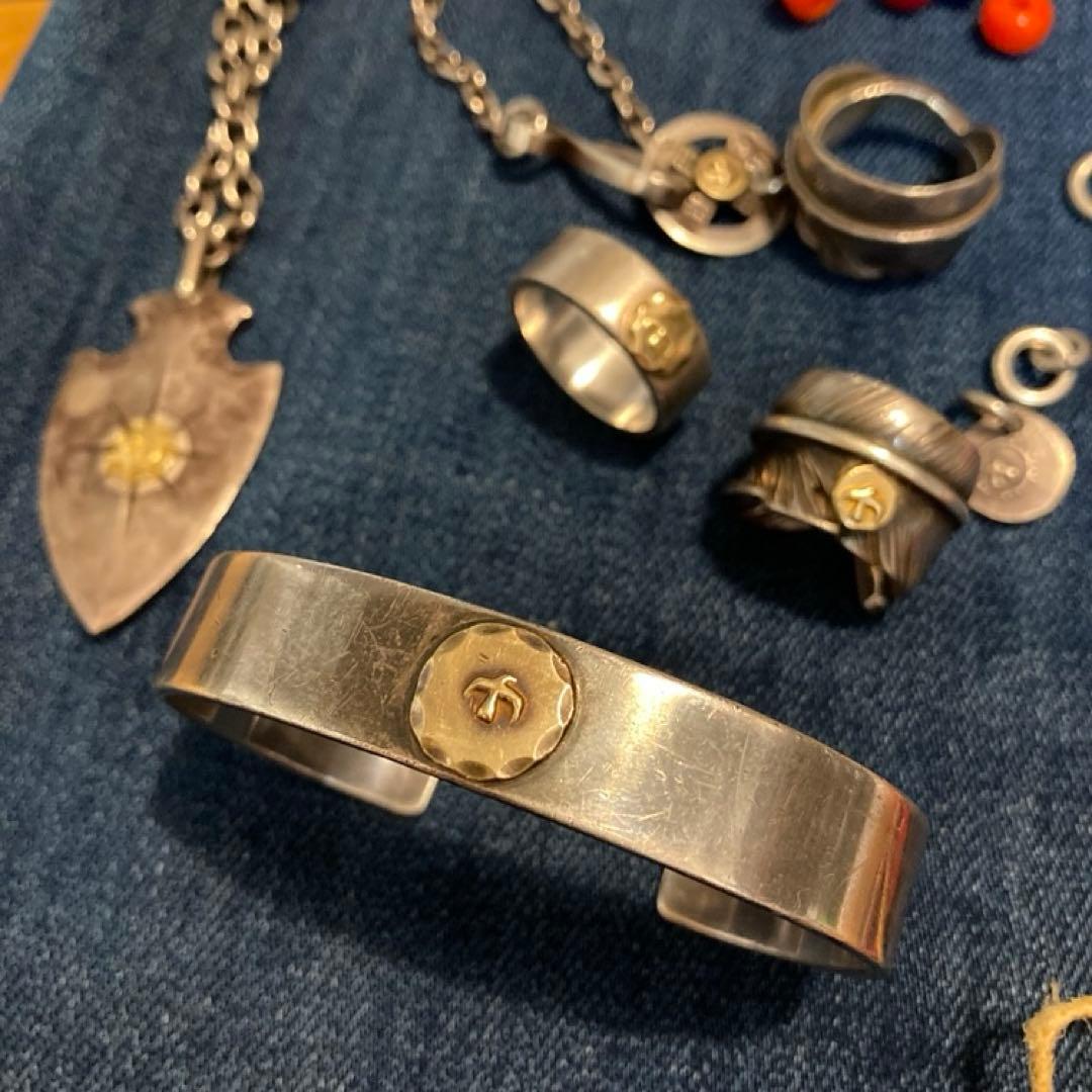 ブン太様専用 ゴローズ 平打ちブレス M 2001年 雑誌 - メルカリ