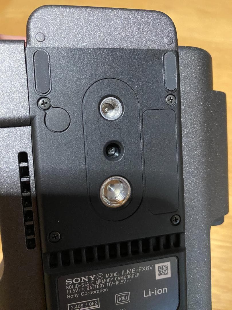 TATSUさま【美品】SONY FX6＆バッテリー＆チャージャーセット