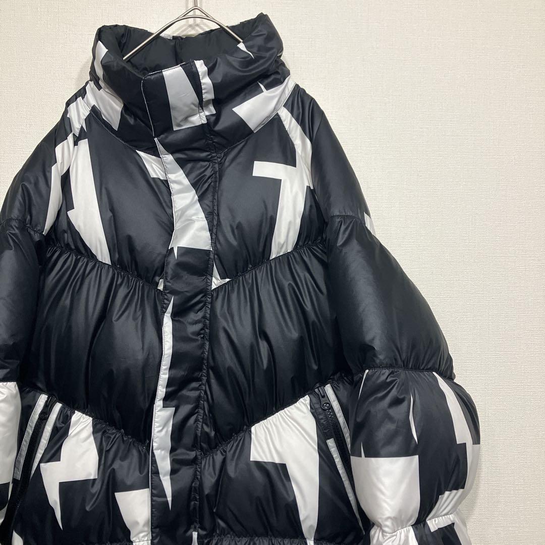 NIKE ナイキ黒白パターン ダウンジャケット 総柄 古着 - メルカリ