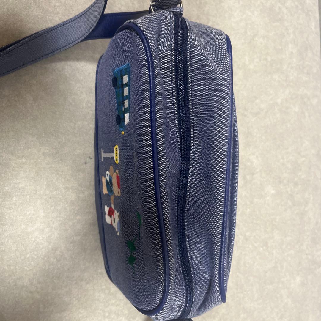 ファミリア 幼稚園 ショルダーバッグ 刺繍 デニム 美品 今季 - メルカリ