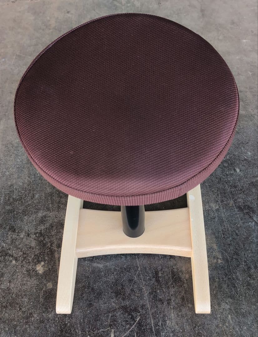 balans Synergy 高さ調整可能バランス姿勢矯正チェア　中古美品 楽天市場】バランスチェア 姿勢矯正 椅子 姿勢 腰痛 ガス圧昇降 大人用