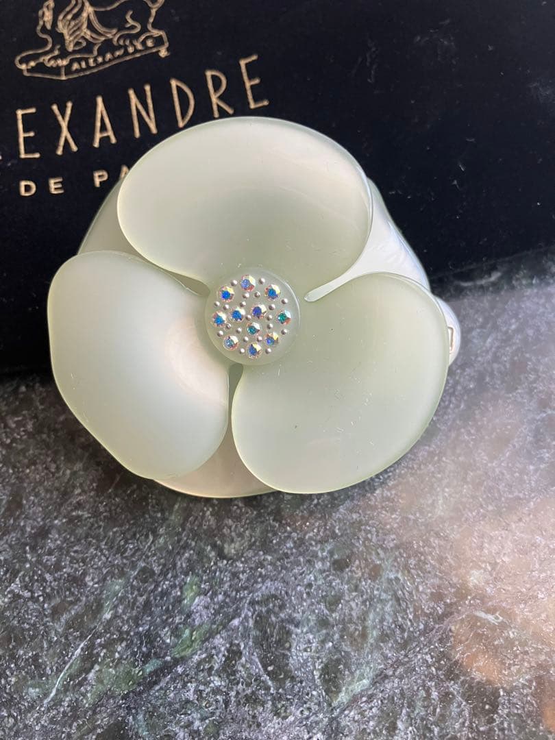 極美品　アレクサンドルドゥパリ　カメリア　バレッタ バレッタ (8 cm)｜ALEXANDRE DE PARIS（アレクサンドル ドゥ パリ）