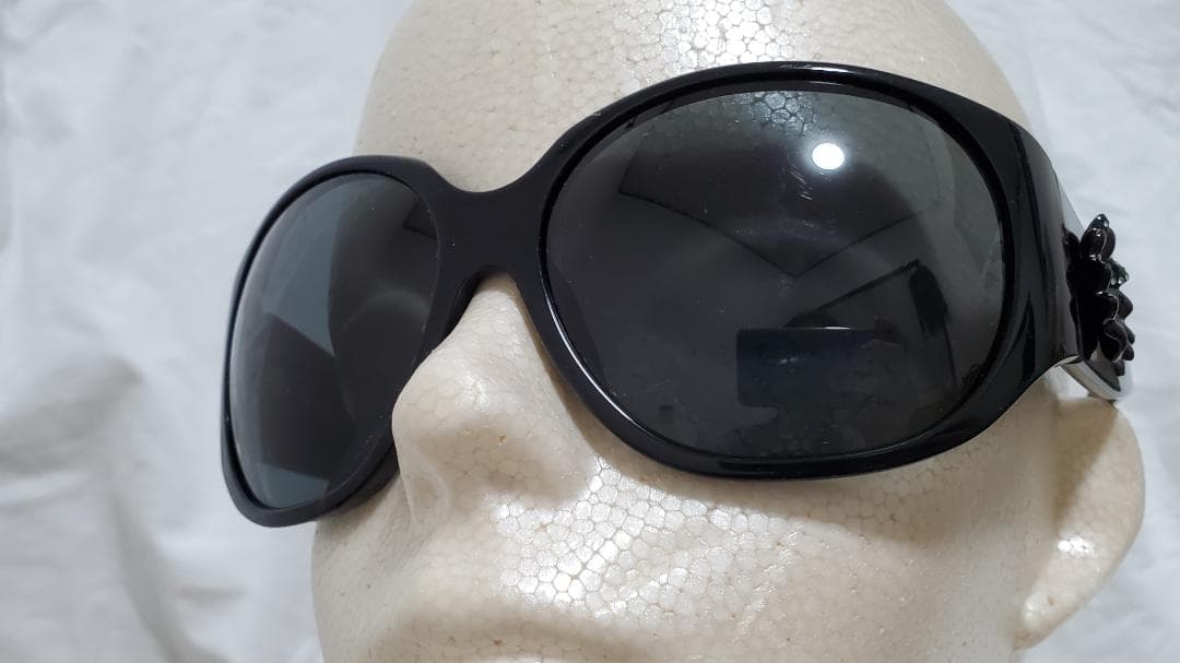 正規レア ヴェルサーチ ローズ ビジュー フラワーアートサングラス黒