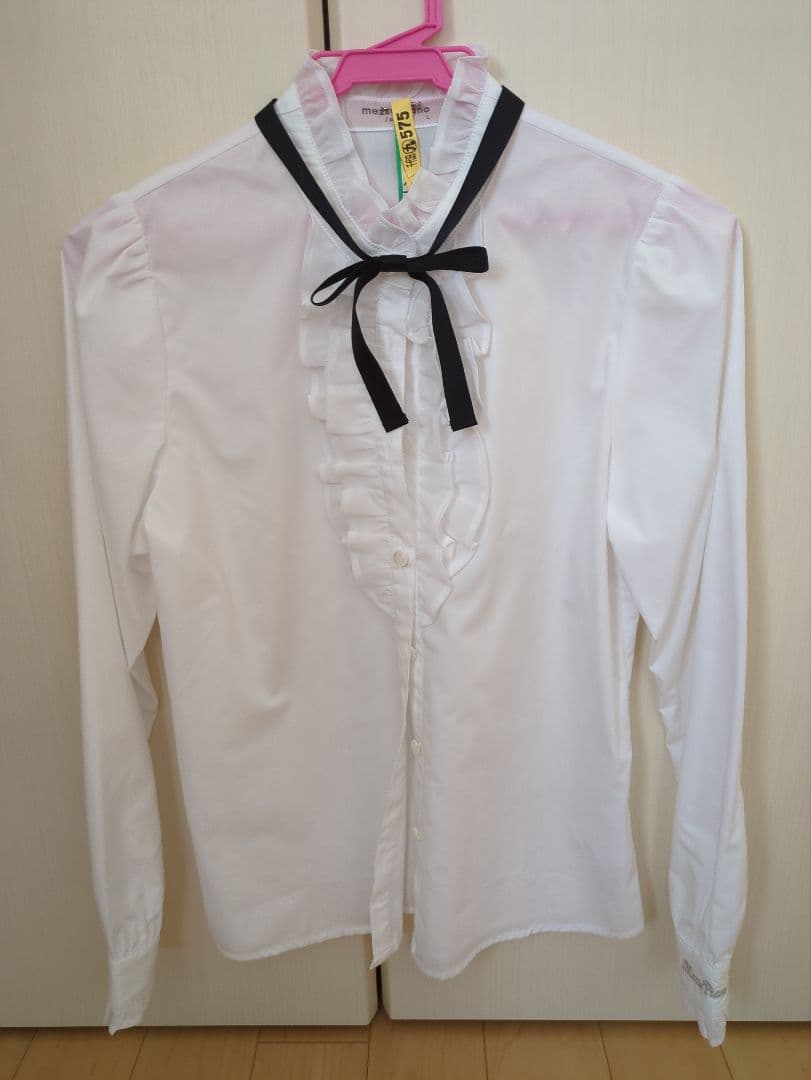 メゾピアノ　フリルリボン付き白シャツ　160 mezzo piano Junior（メゾピアノジュニア）の「フリルリボンブラウス