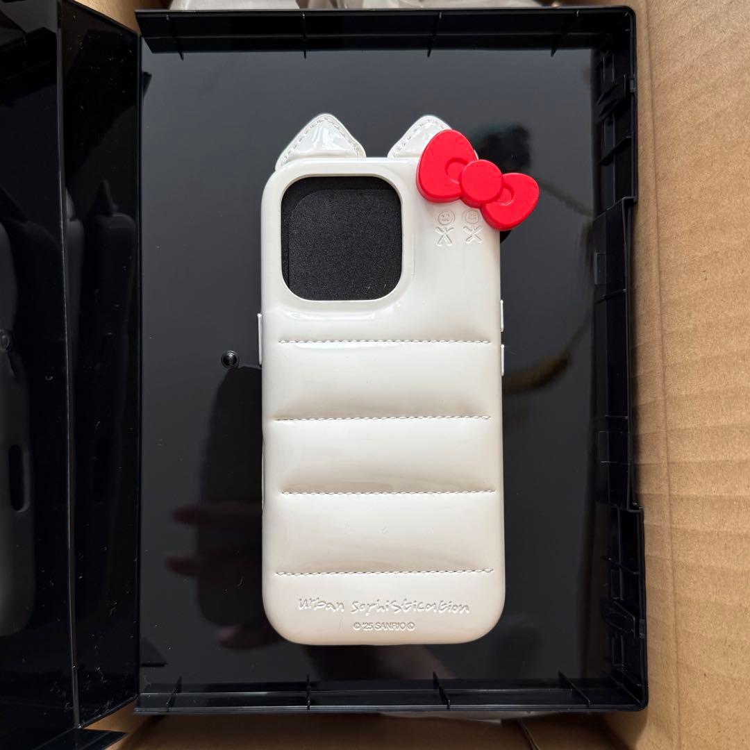 Urban Sophistication Hello Kitty コラボ the-puffer-case-hello-kitty-