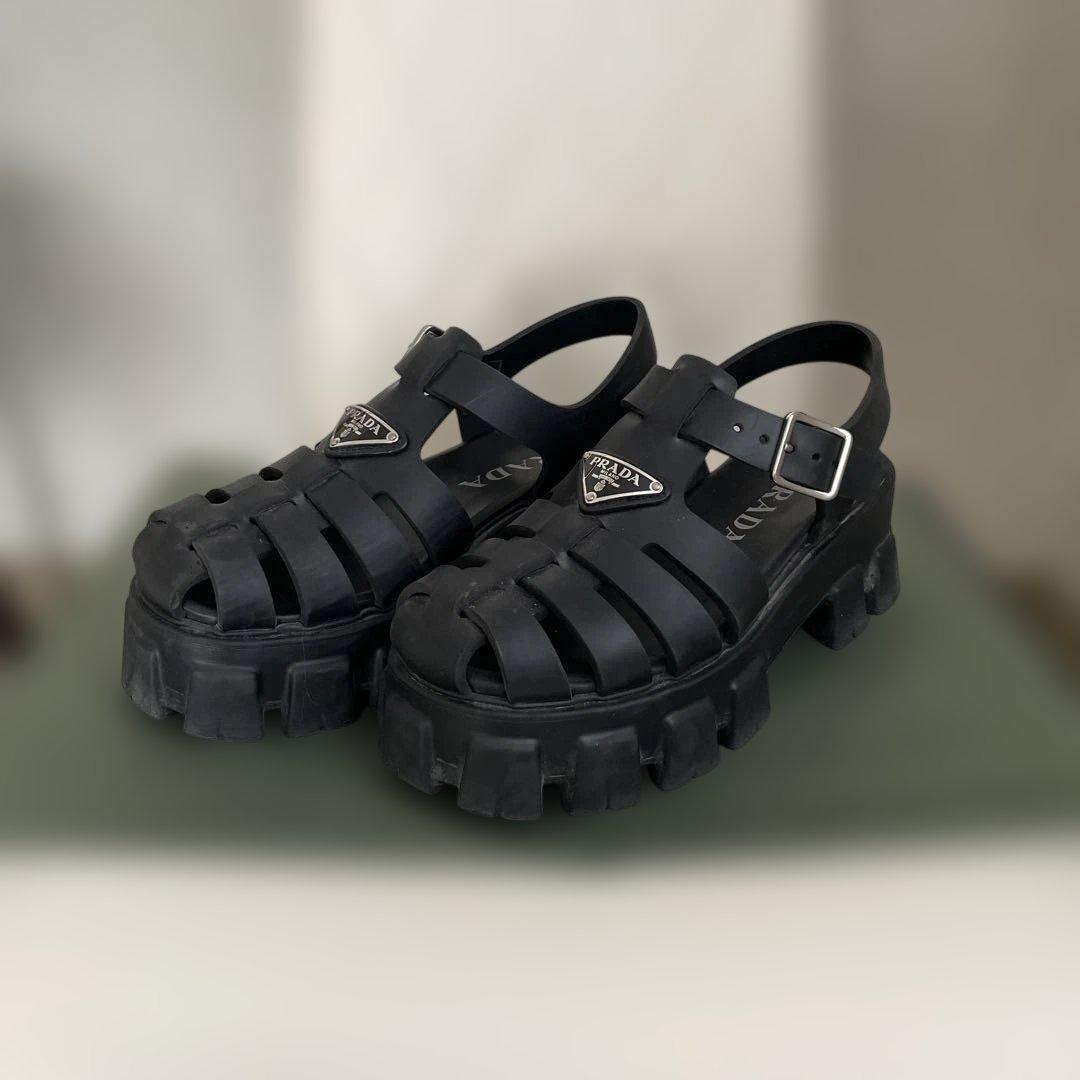 プラダ PRADA サンダル PRADA プラダ メンズ ロゴプレート モノリス ラバー サンダル (PRADA