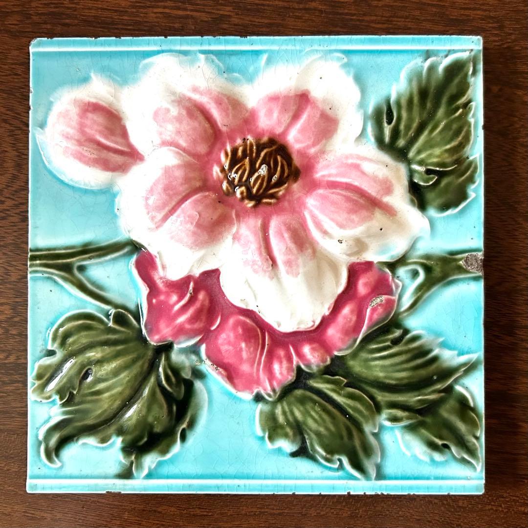 【かるー】ヴィンテージ　和製マジョリカタイル 和製マジョリカタイル100枚｜開運！なんでも鑑定団｜テレビ東京